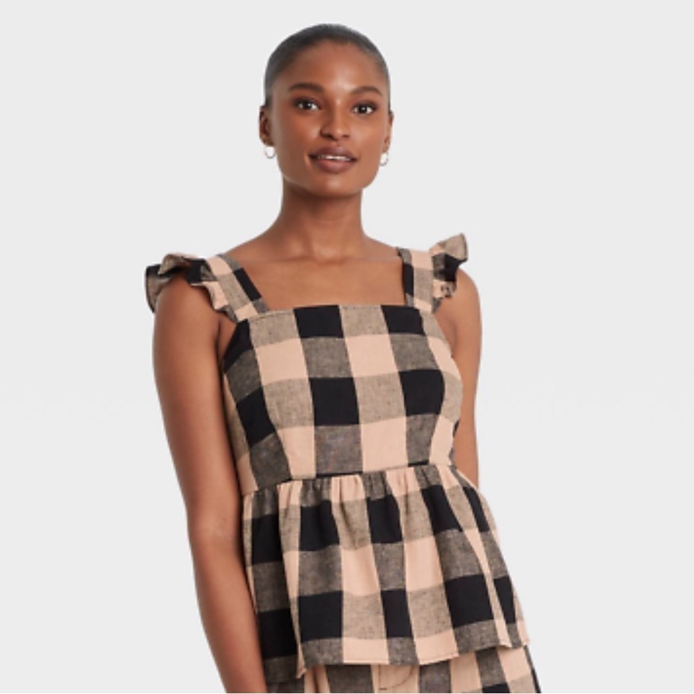 Who What Wear Tank Top Beige and Black Checkered Size Medium